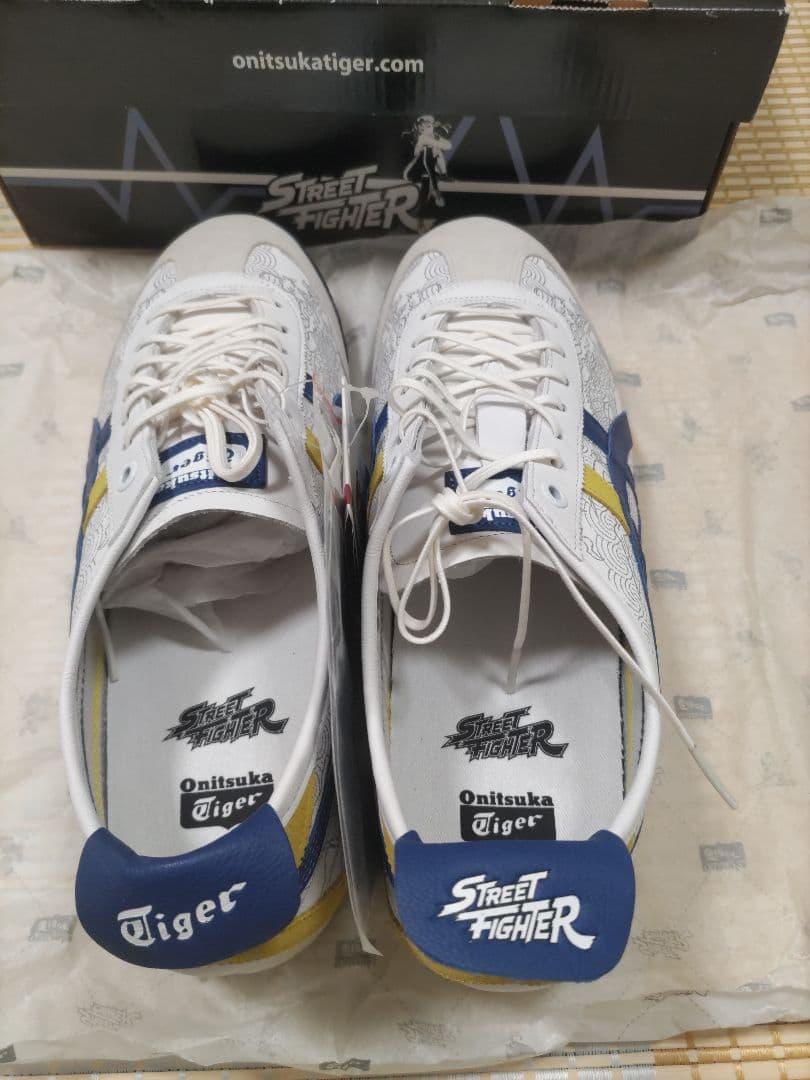 オニツカタイガー✕STREETFIGHTERコラボスニーカー