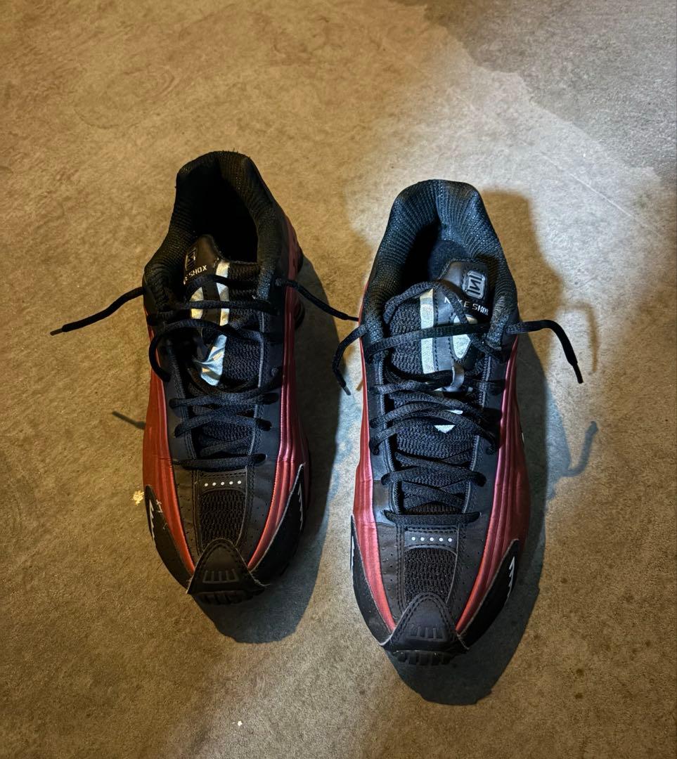 ナイキ shox r4 チームレッド 28cm