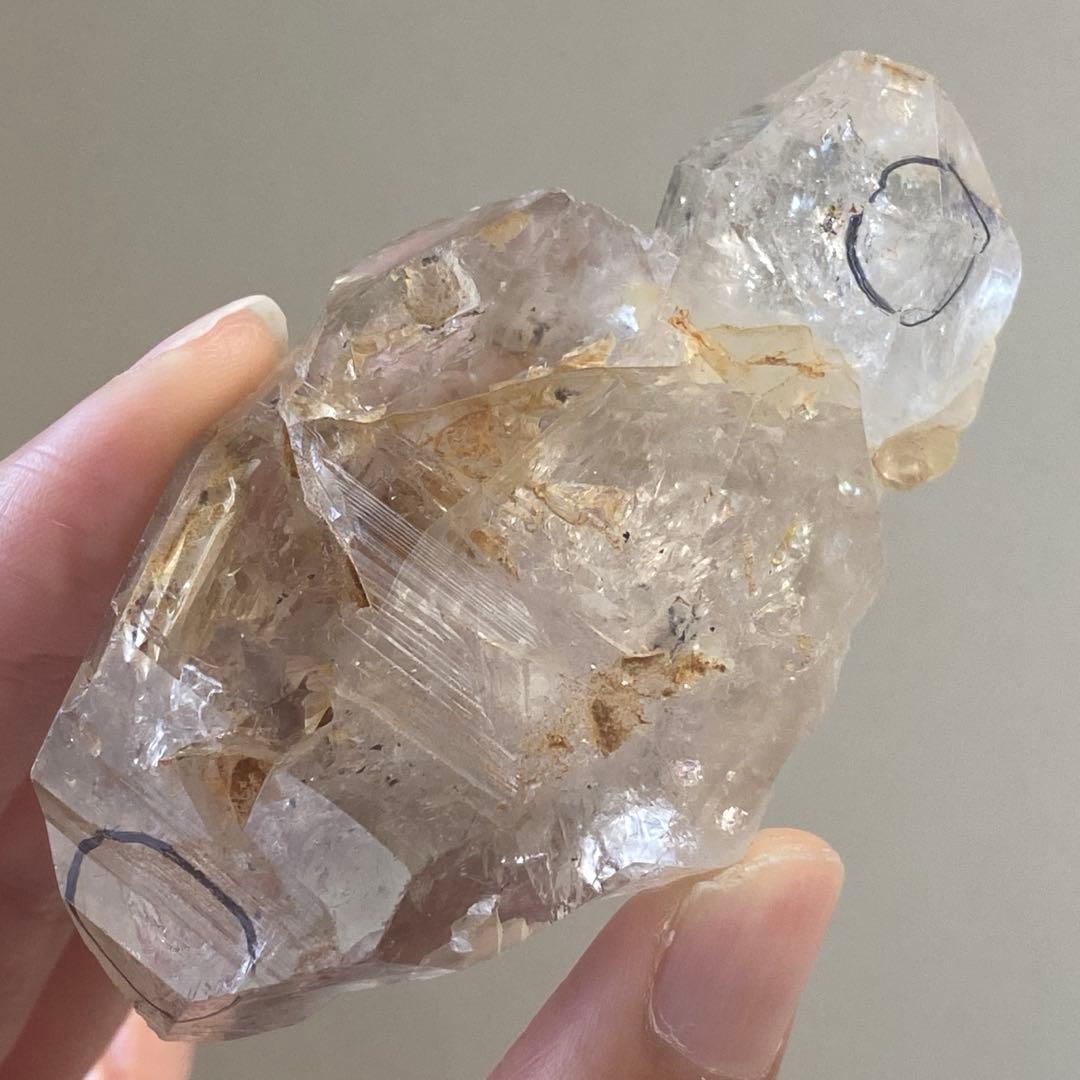 希少！ 水入り エレスチャルクォーツ 骸骨水晶 天然石 原石 パワーストーン