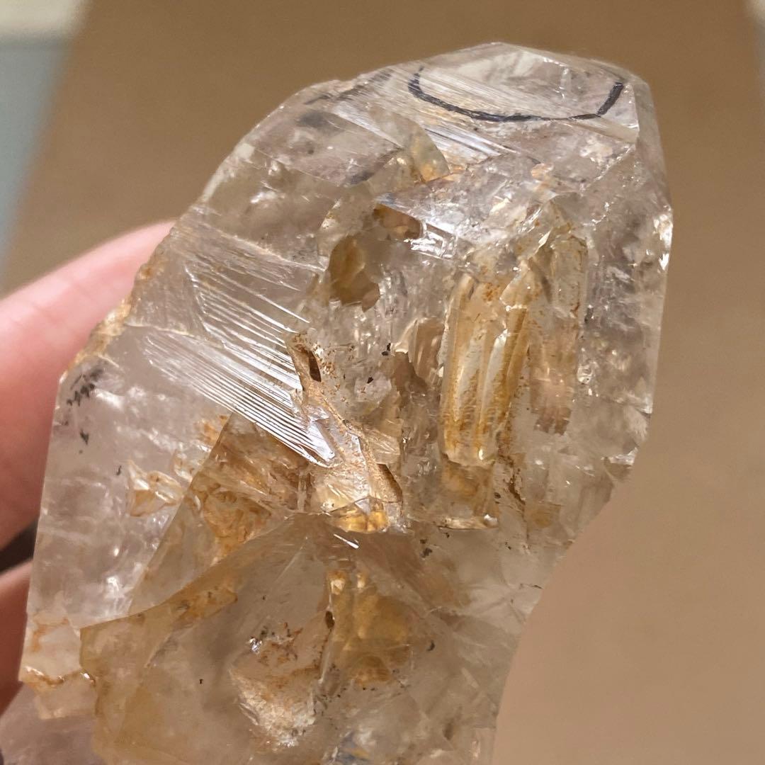 希少！ 水入り エレスチャルクォーツ 骸骨水晶 天然石 原石 パワーストーン