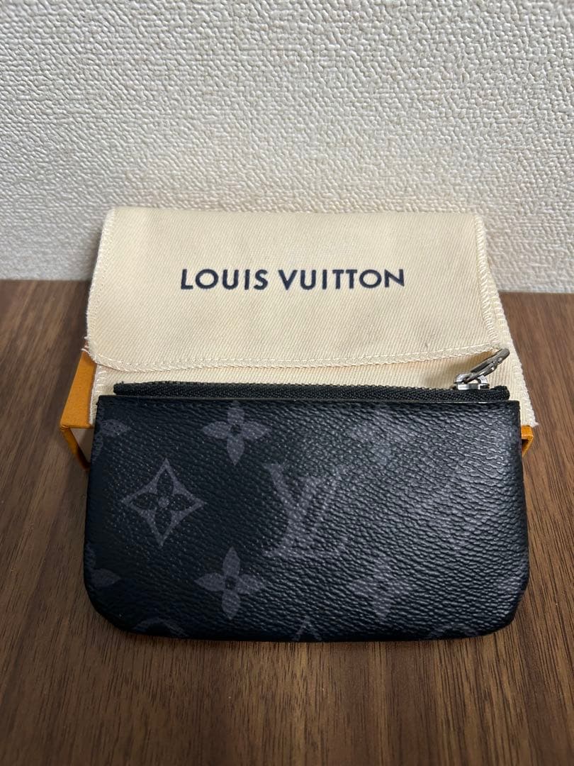 【年末セール】ルイヴィトン モノグラムエクリプス ポシェットクレ M80905