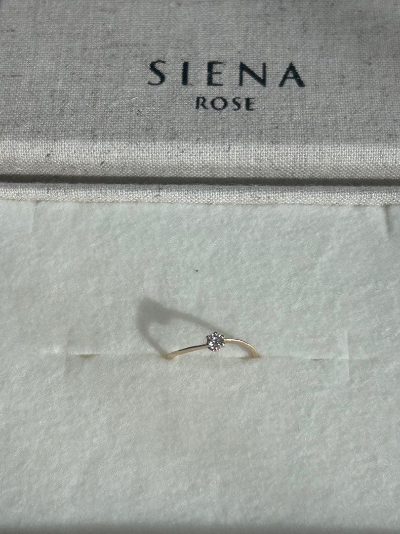 ぎんと様用【新品】SIENA ROSE ひねりラインの一粒ダイヤリング
