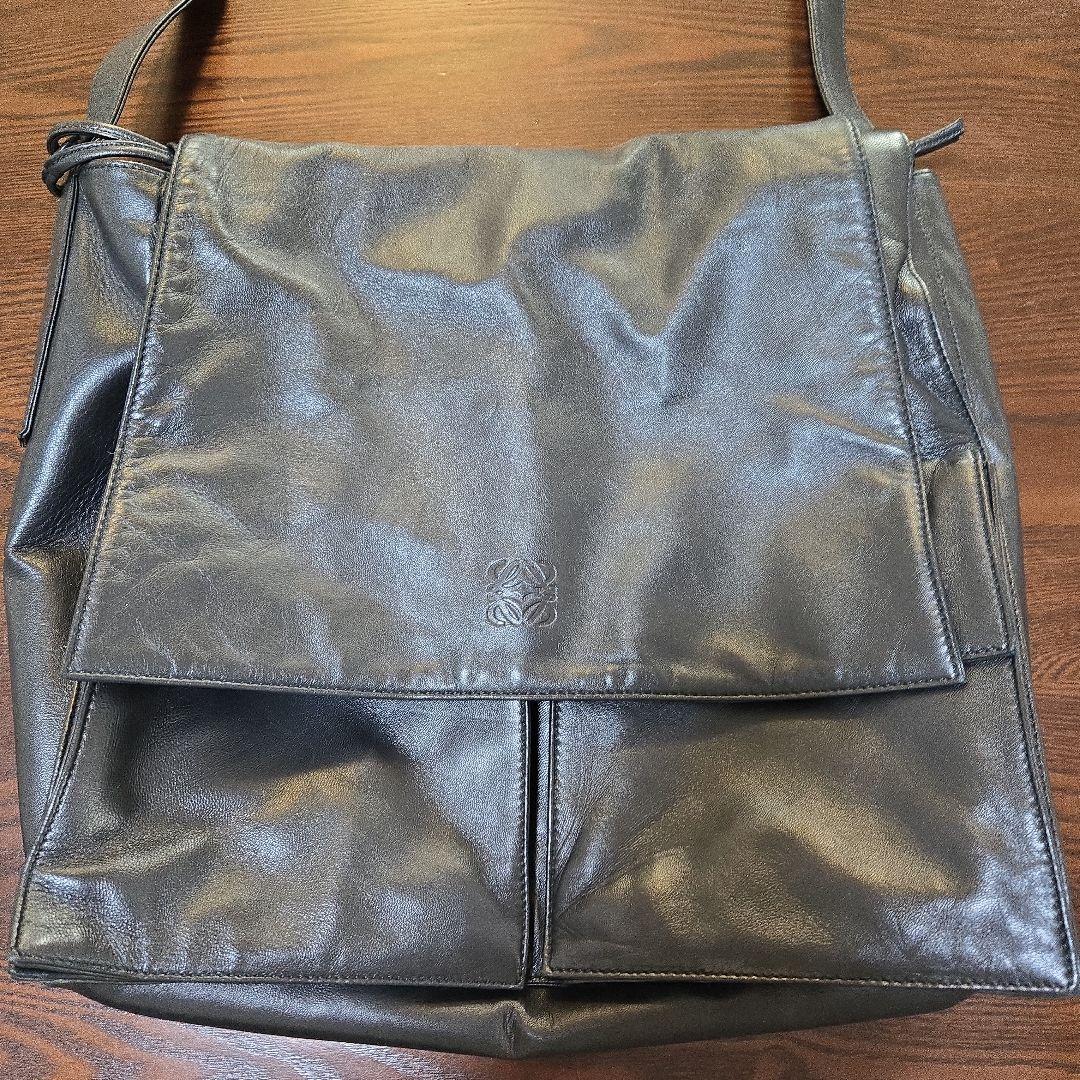 LOEWE　メッセンジャーバッグ