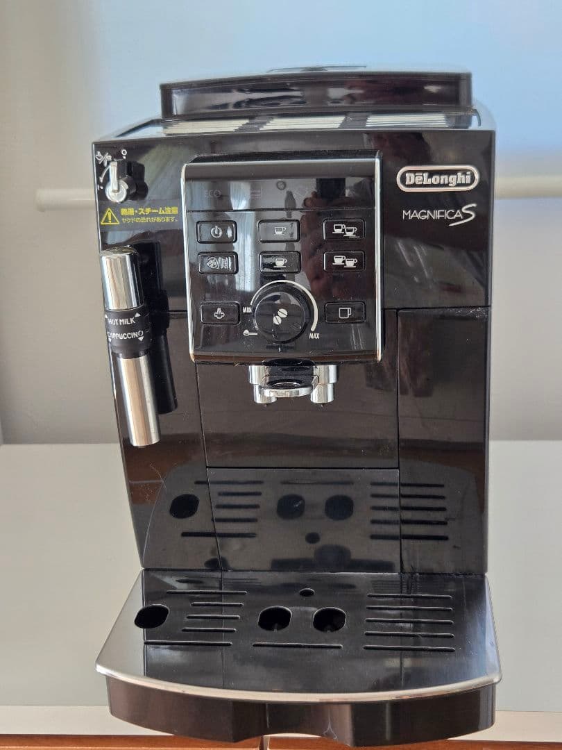 デロンギ マグニフィカS ECAM23120 全自動エスプレッソマシン