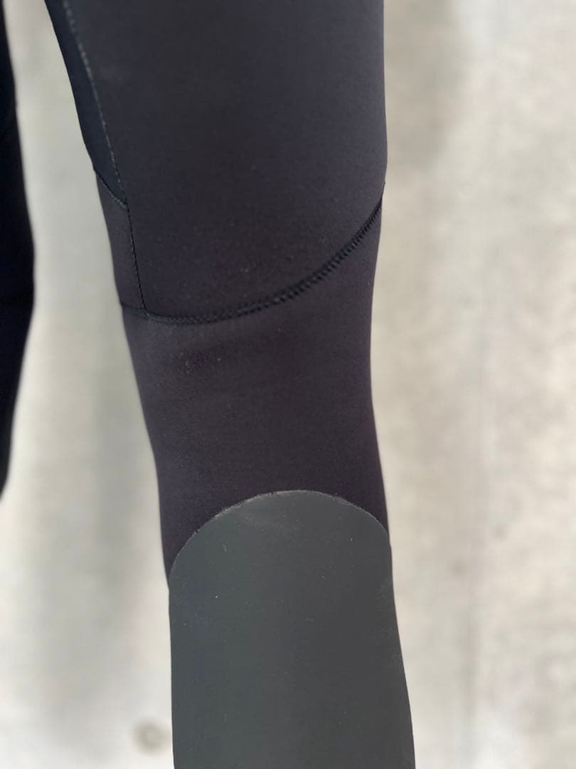 ✨【４R・美品】O’NEILL SUPERFREAK 5×3 セミドライ LB✨