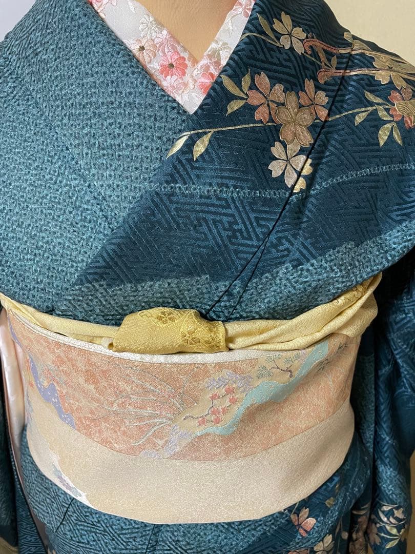 ⭐️セール成人式着てて欲しい豪華振袖　御所車絞り桜ゴールド青緑　振袖のみ