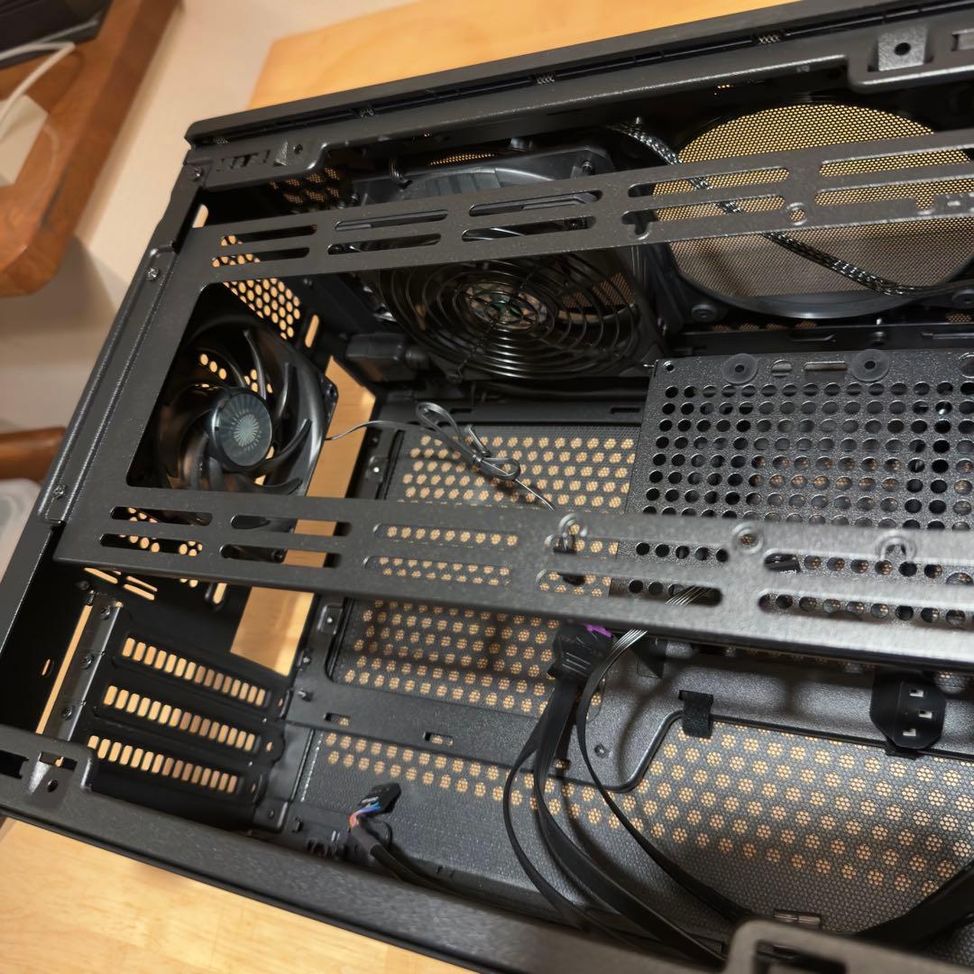 Cooler Master Masterbox NR200 mini-ITX用