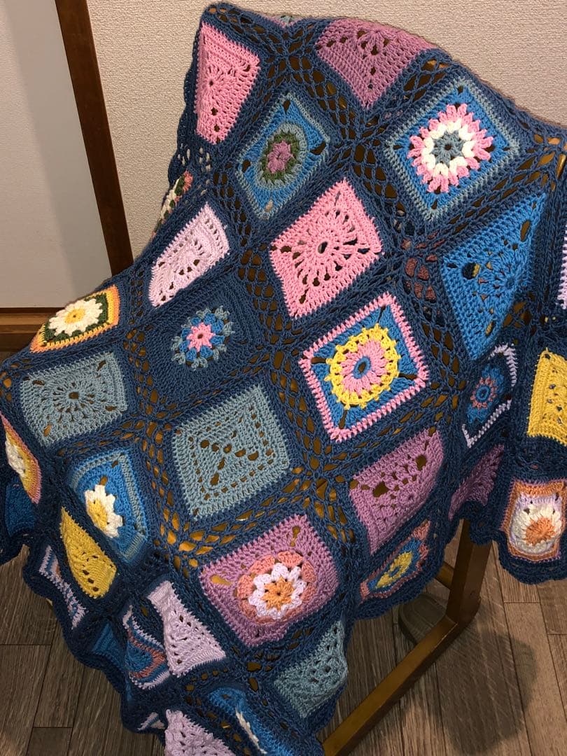 モチーフ編みのブランケット