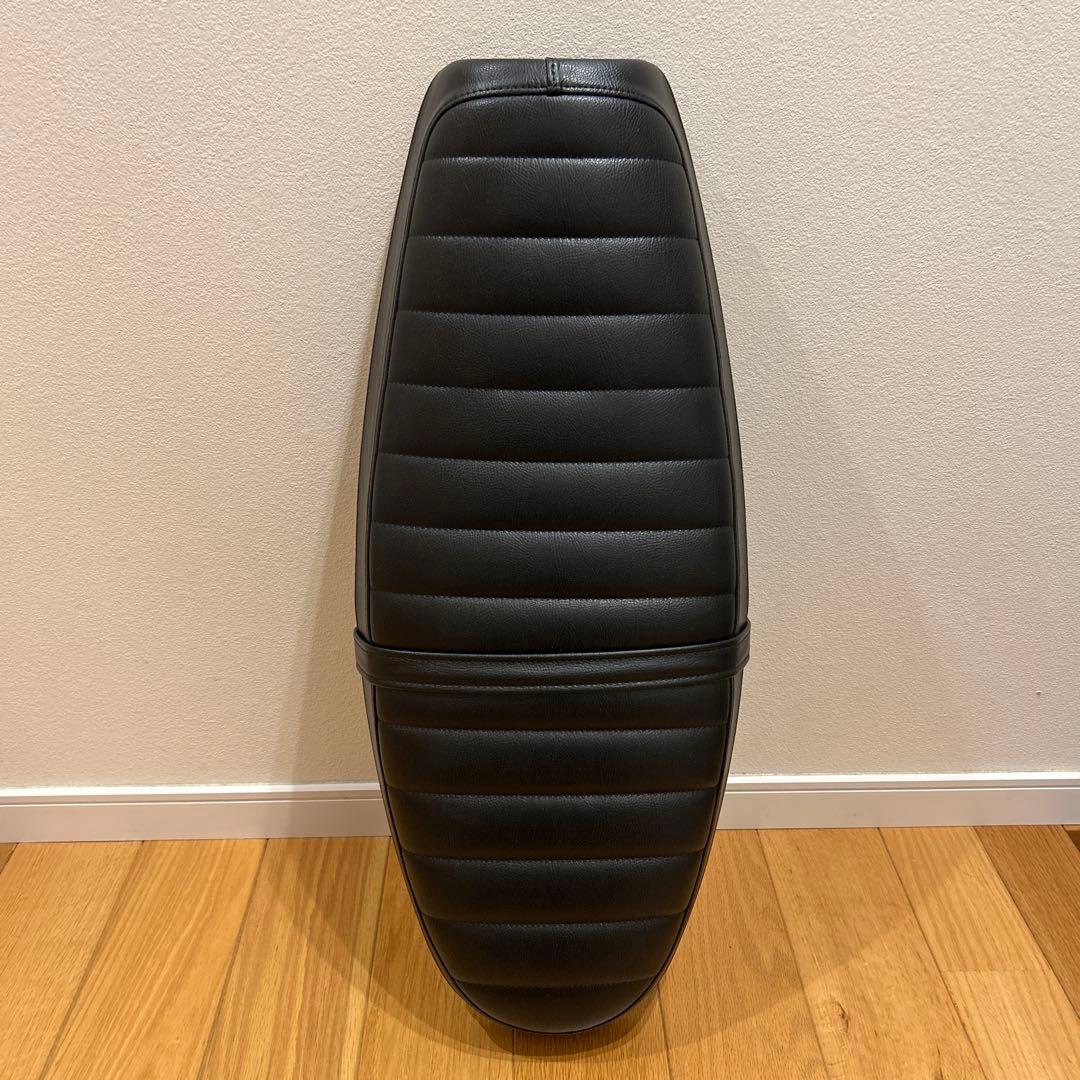 TRIUMPH トライアンフ　 純正オプション　ベンチシート　ブラック