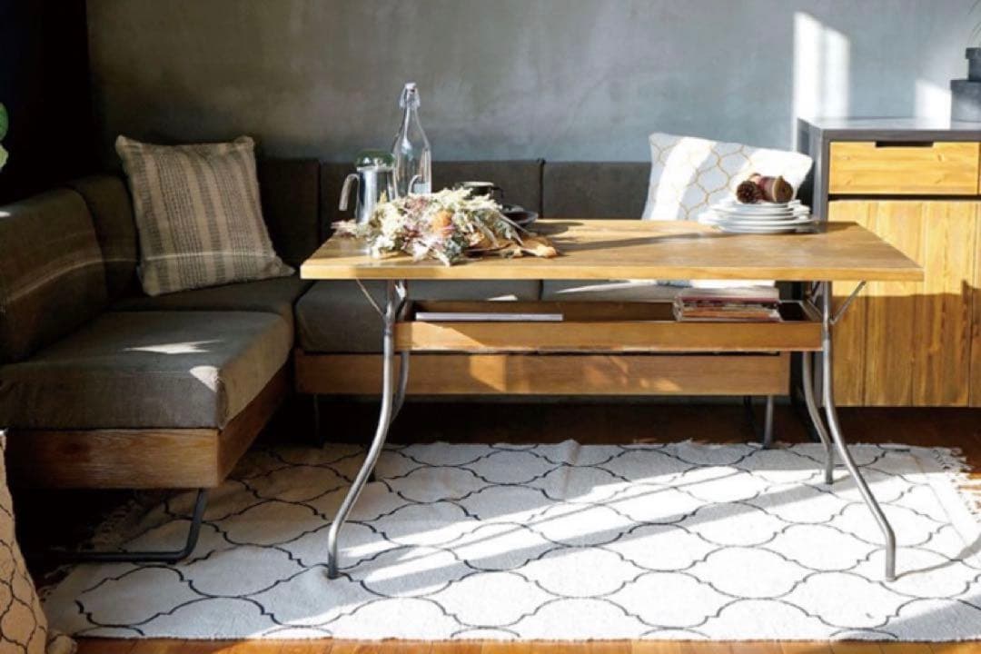 アデペシュ ウォームLDテーブル