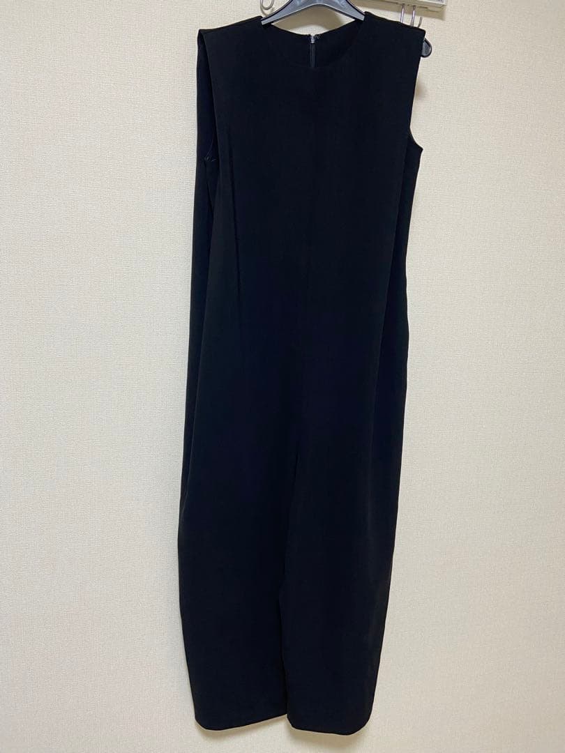 トレフルプラスワン　スタイリッシュサロペット　黒