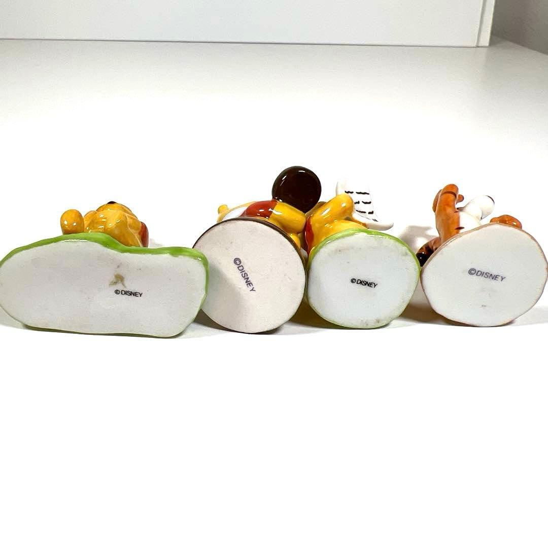 千趣会　ベルメゾン　くまのプーさん 陶器製 置物 ミニチュア フィギュア