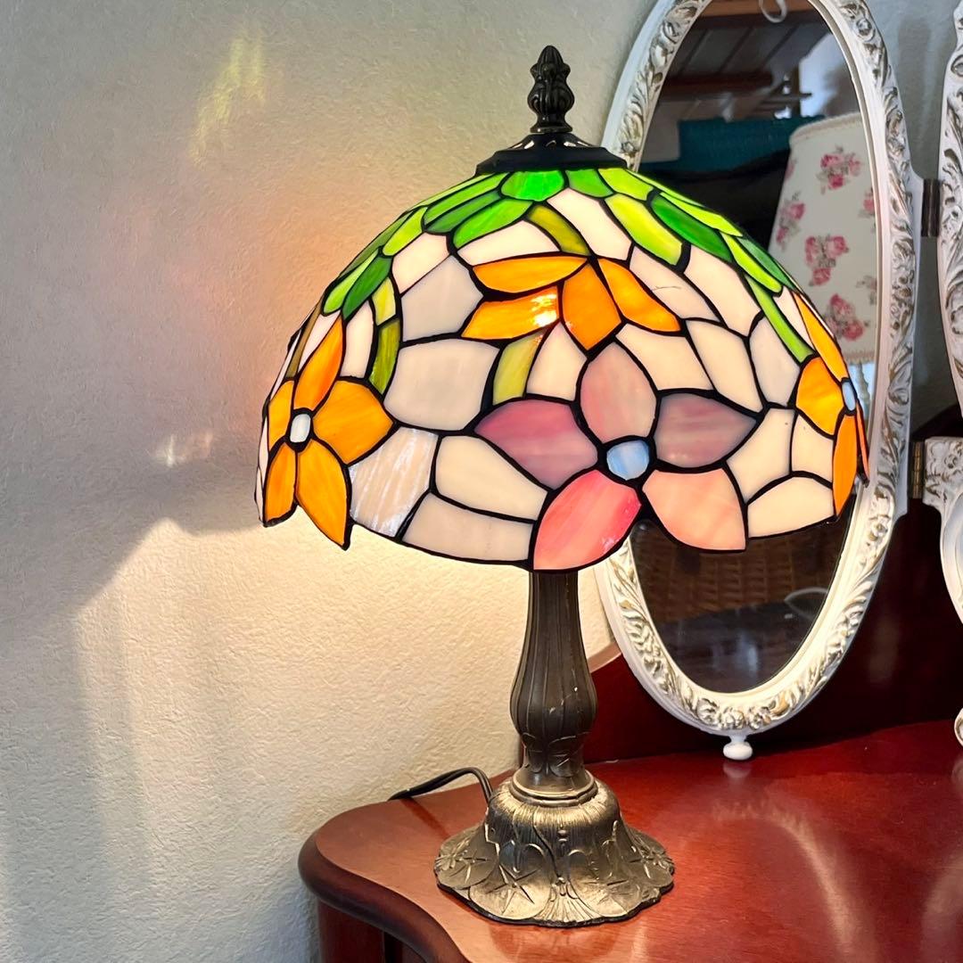 新品 ステンドグラス ランプ 花柄 スタンドライト レトロ