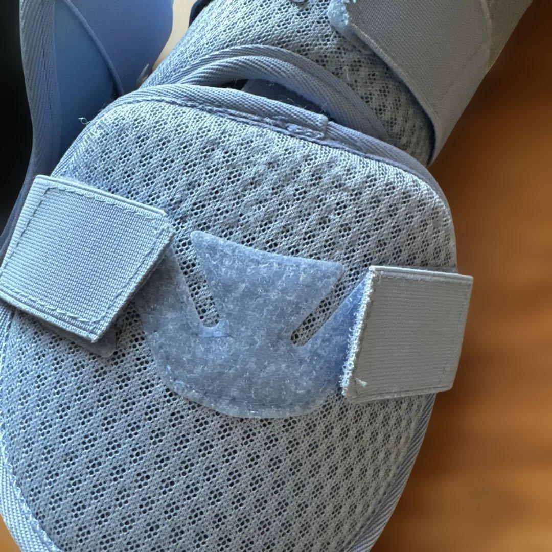 Nikeブルーナイキレッグガード エルボーガードセット販売大人用ワンサイズ