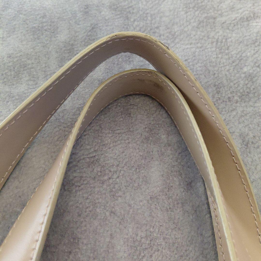 シャネル ニュートラベルライン ベージュ