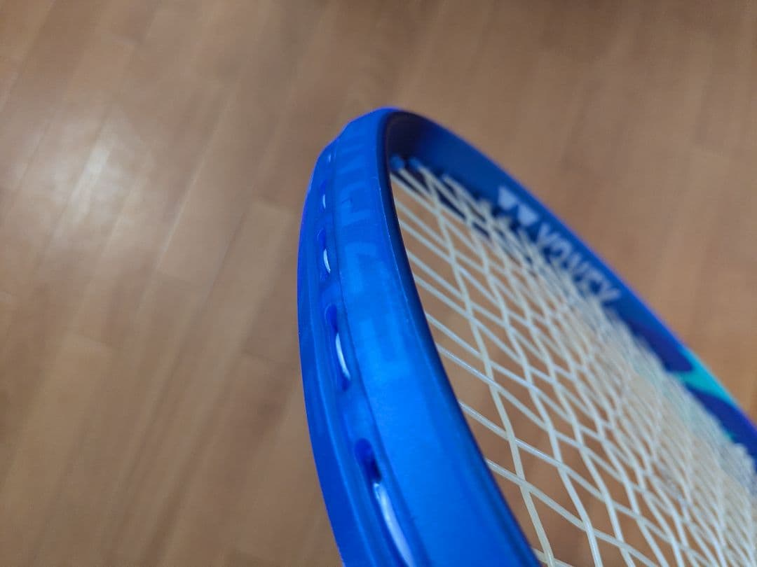 YONEX EZONE 100L G2 ヨネックス Eゾーン 100L