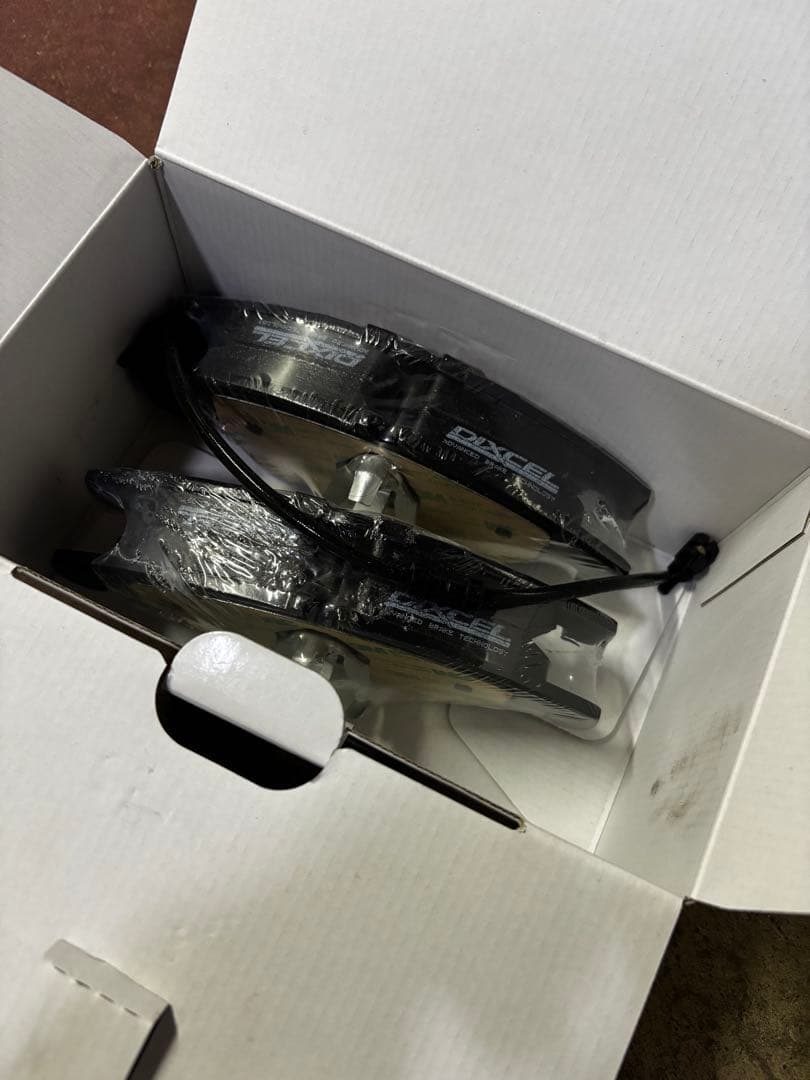 アウディ A7 ブレーキパッド　フロント用