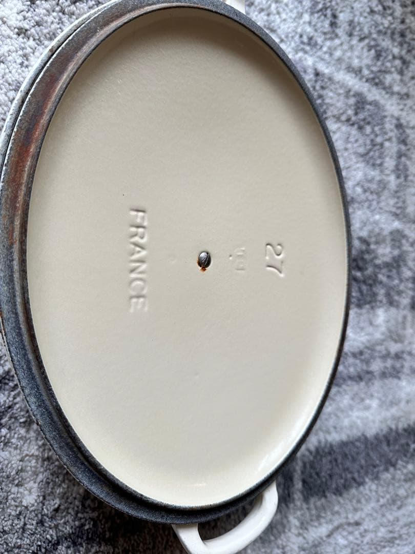 LE CREUSET ホワイト 両手鍋 オーバル型　レア　ル・クルーゼ