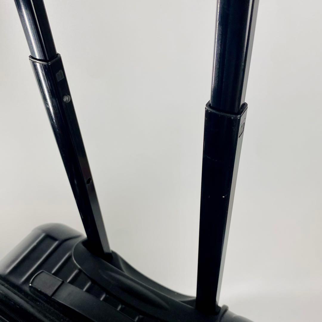 【廃盤】 リモワ サルサ 35L 機内持込可2輪 TSA キャビントローリー黒