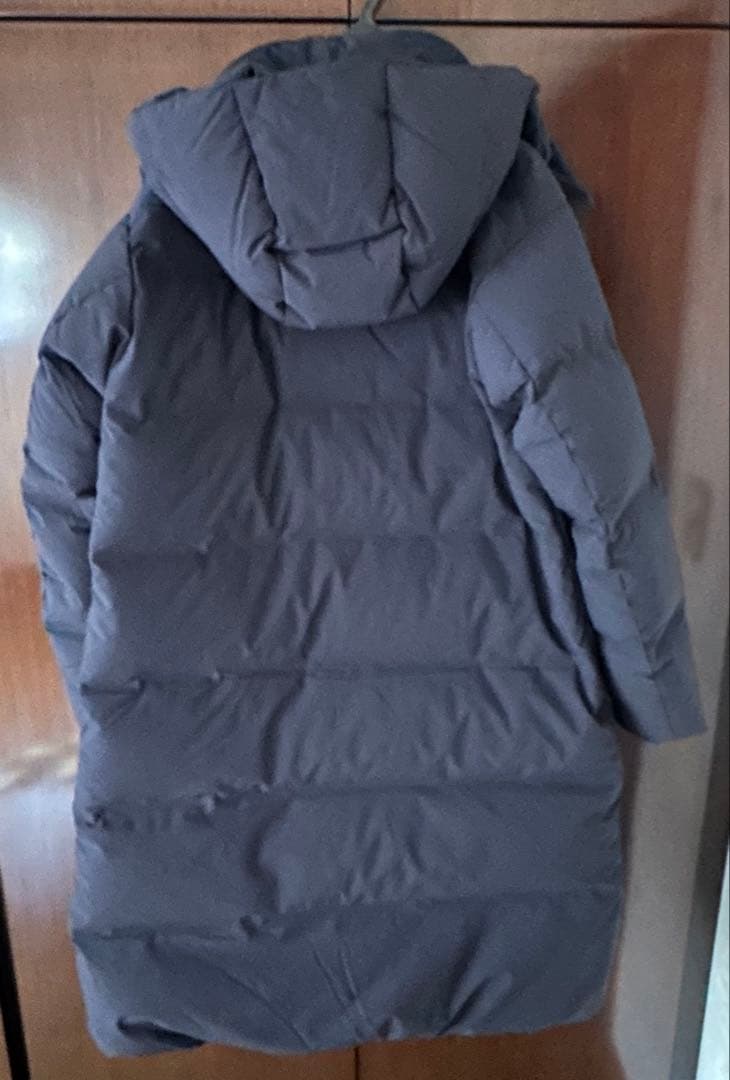 ユニクロ　シームレスダウンロングコート　M 黒　2025年製　今期