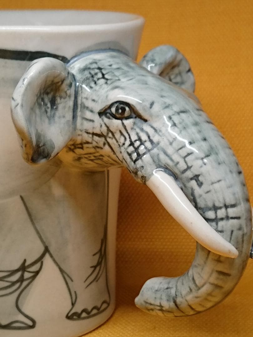 象　マグカップ　陶器　オブジェ　置物　インテリア　工芸品　美術品　A1213