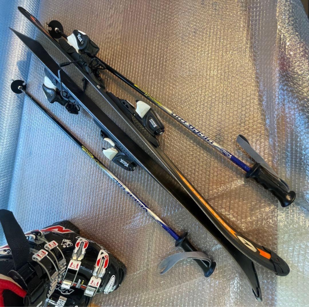 男の子　ジュニア　110cm head 21-21.5cm スキー　ストック付