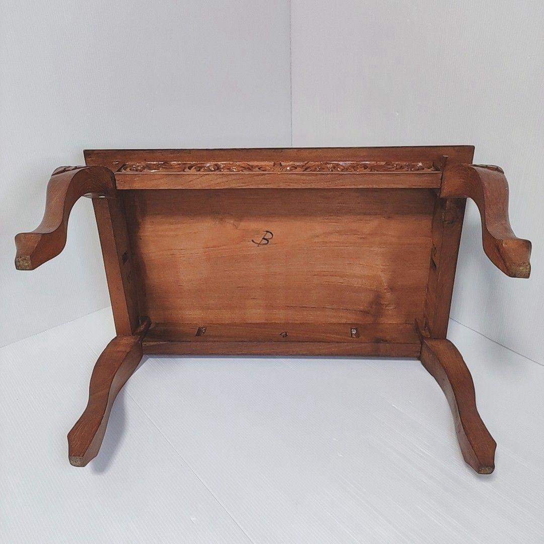 猫脚ミニテーブル 彫刻入り