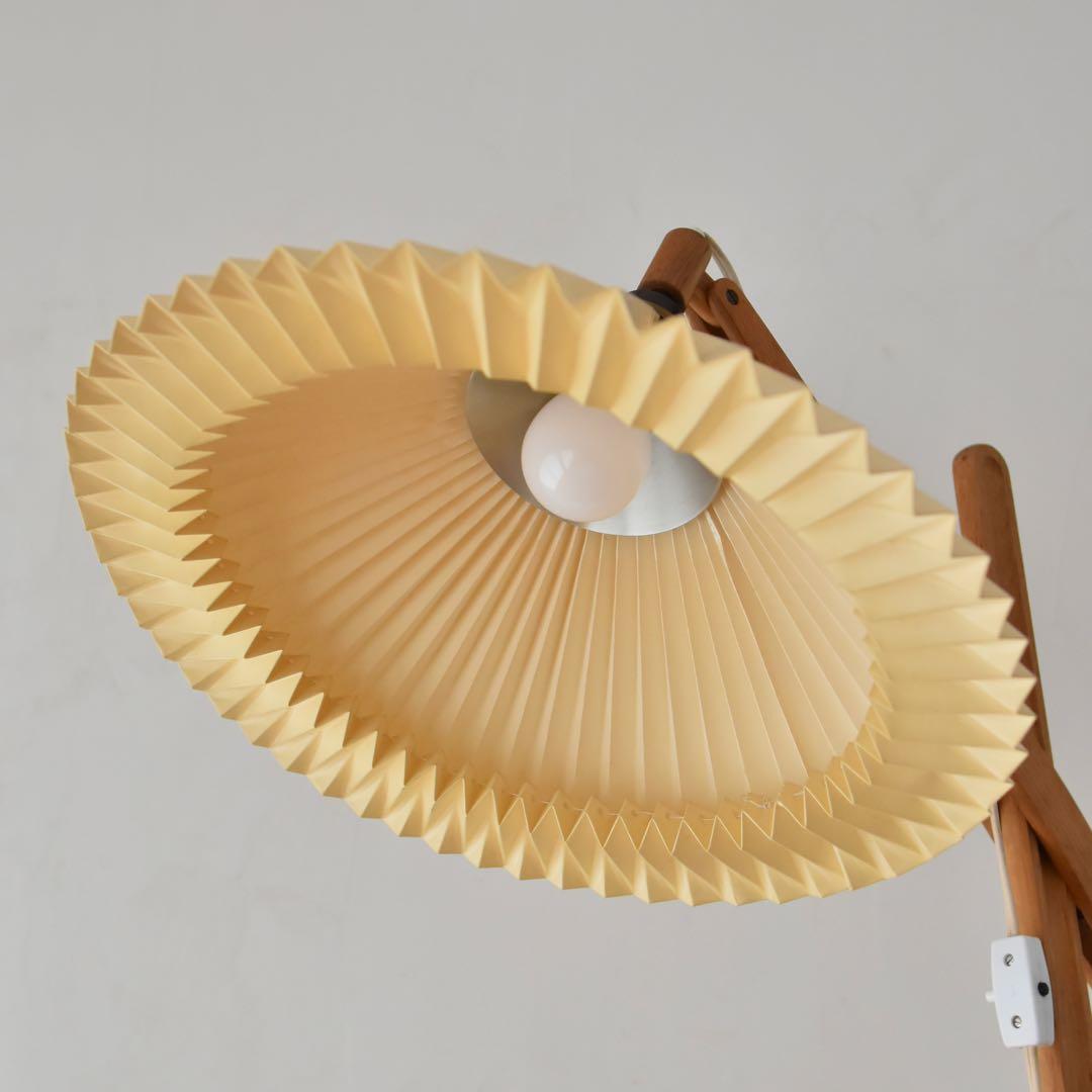 LE KLINT “model 325” フロアランプ