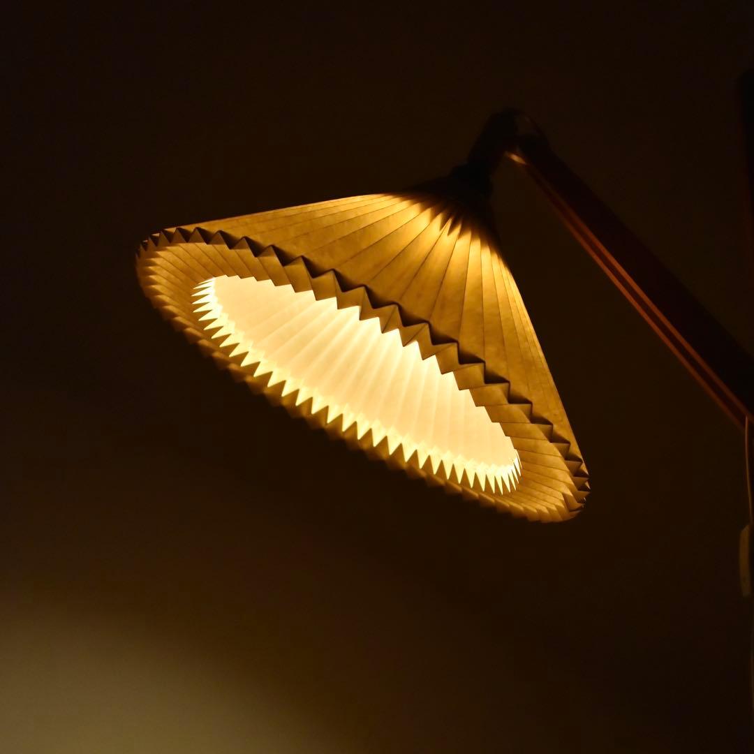 LE KLINT “model 325” フロアランプ