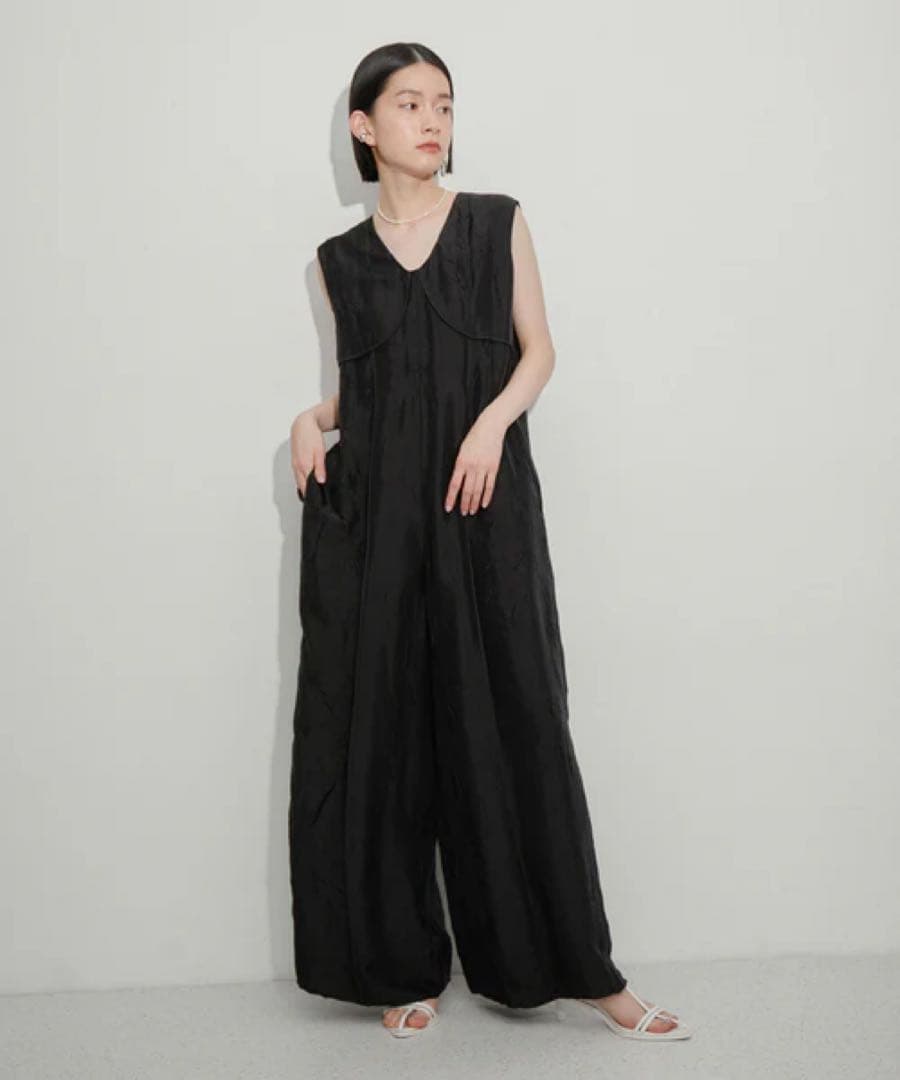 24SS ADAM ET ROPÉ アダムエロペ グロッシーロンパース