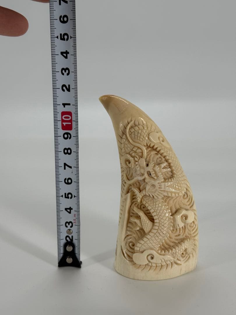 鯨歯龍彫置物　総重量216g