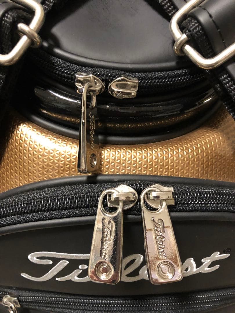 【送料込み】数量限定タイトリスト　キャディバッグ　廃盤希少品