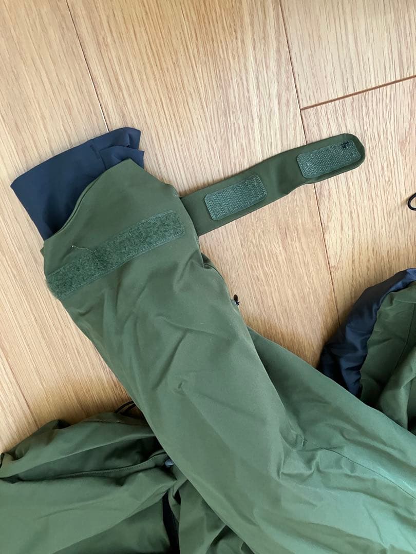 【格安】スノーボードウェア 43DEGREES 2023-2024モデル　上下