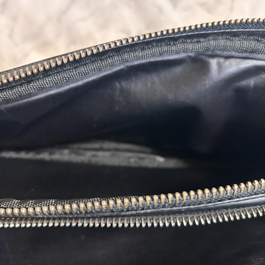 SAAD サード オールレザー ブランドロゴ金具 斜め掛け可能 ボディバック