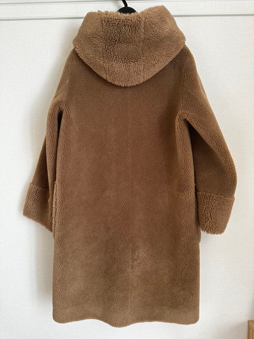 ストロベリーフィールズ　ボアコート