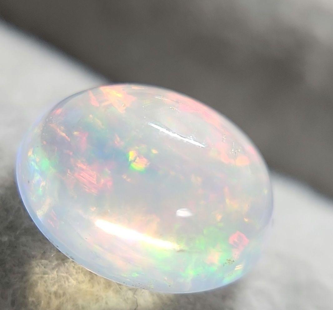 高品質儚いシャボン玉天然オパール 1.440ct