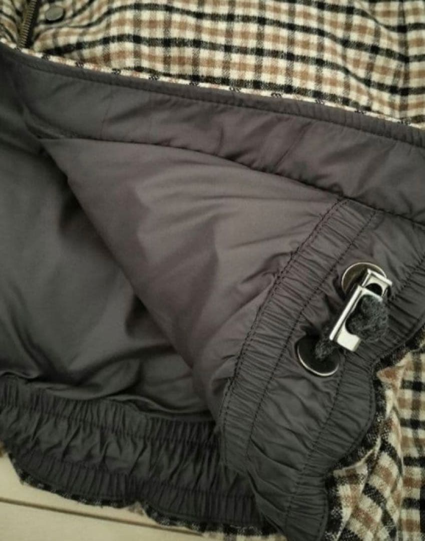 ブルネロクチネリ　レディース チェック柄ダウンベスト