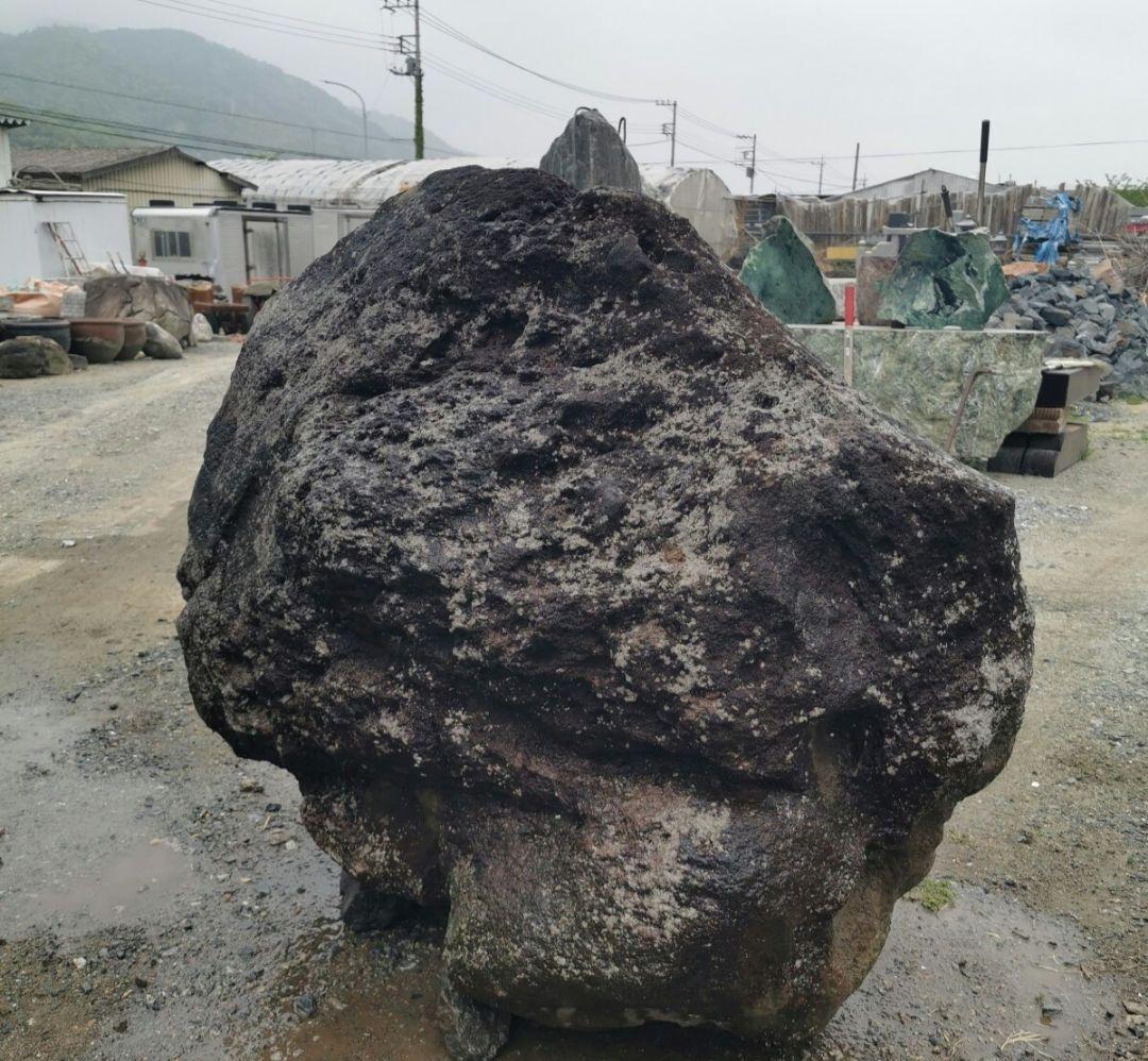鳥海石　762キロ　庭石　石　石材 庭　坪庭　ガーデニング　置物　オブジェ