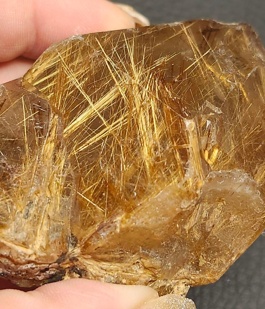 天然石 ルチルクォーツ 原石 台座付