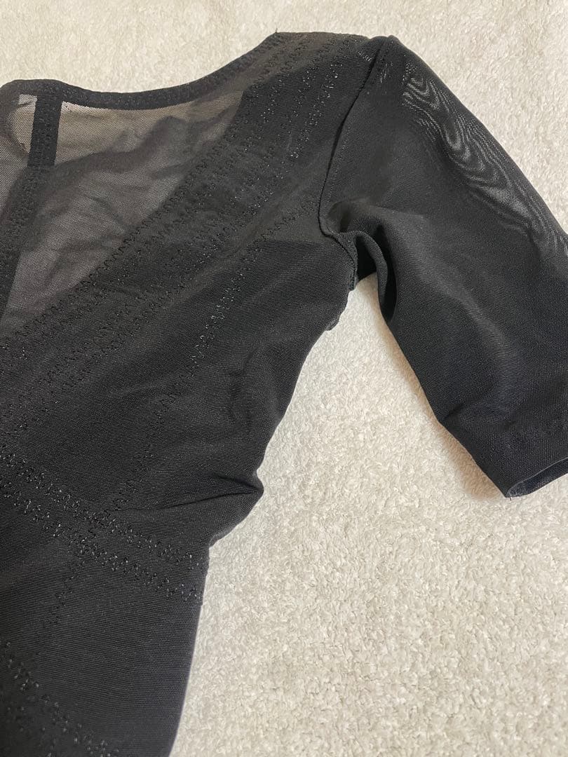 グラントイーワンズ ララグラント 70M 袖付きボディスーツ 補正下着　引き締め