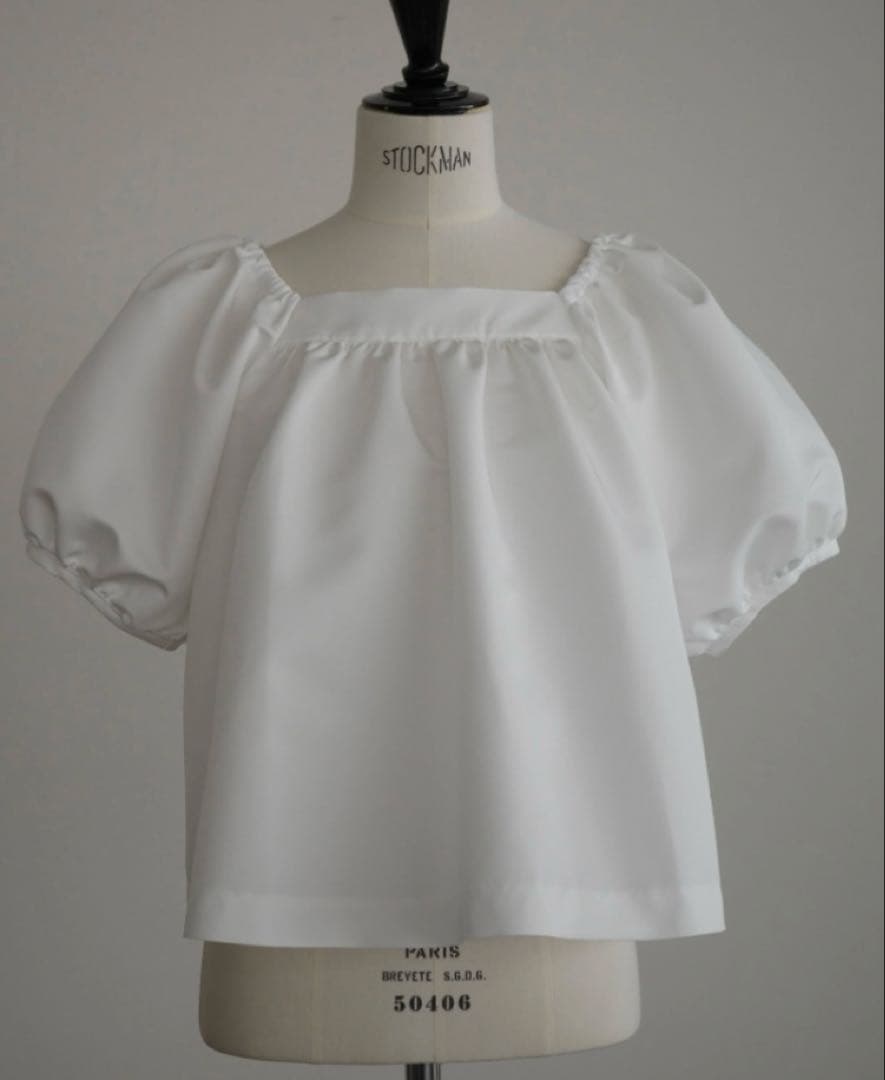 【OHGA】SQUARE PUFF ホワイト