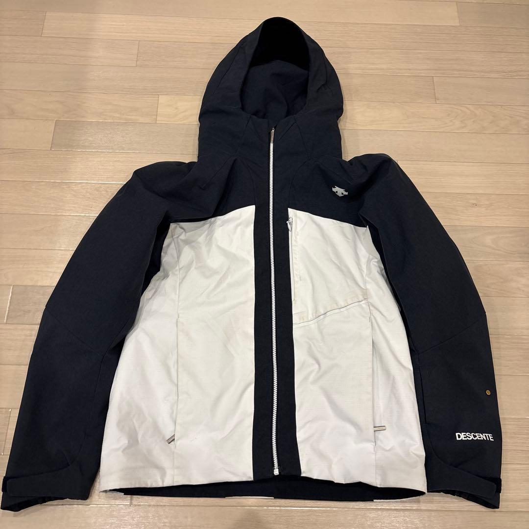 【年末値下げ】スキーウェア　DWMOJK74 デサント　Oサイズ