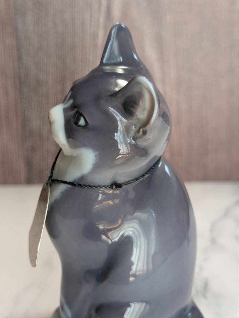   1993年製　猫の置物　Sitting Cat