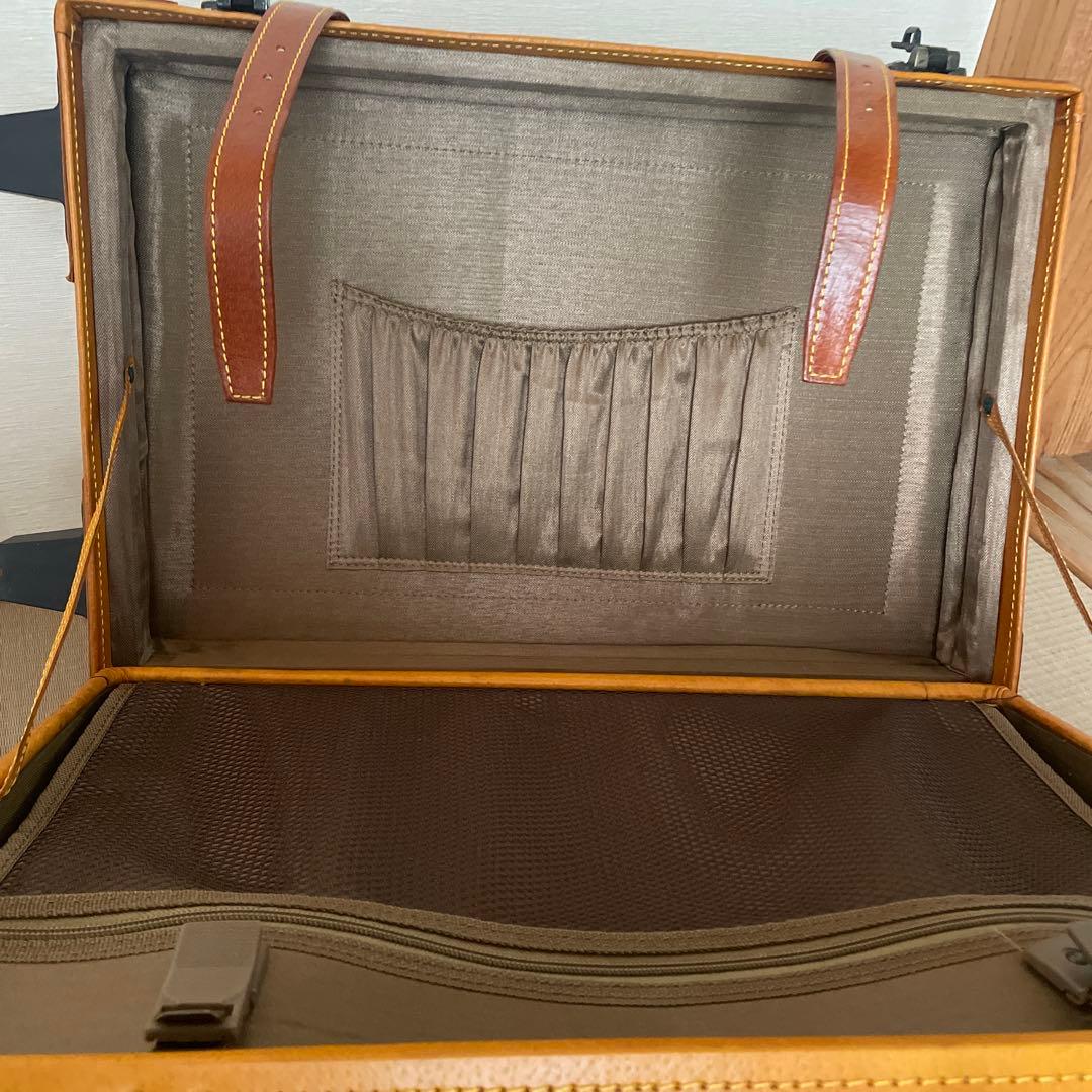 非売品　SNOOPY レザーキャリーケース　レア