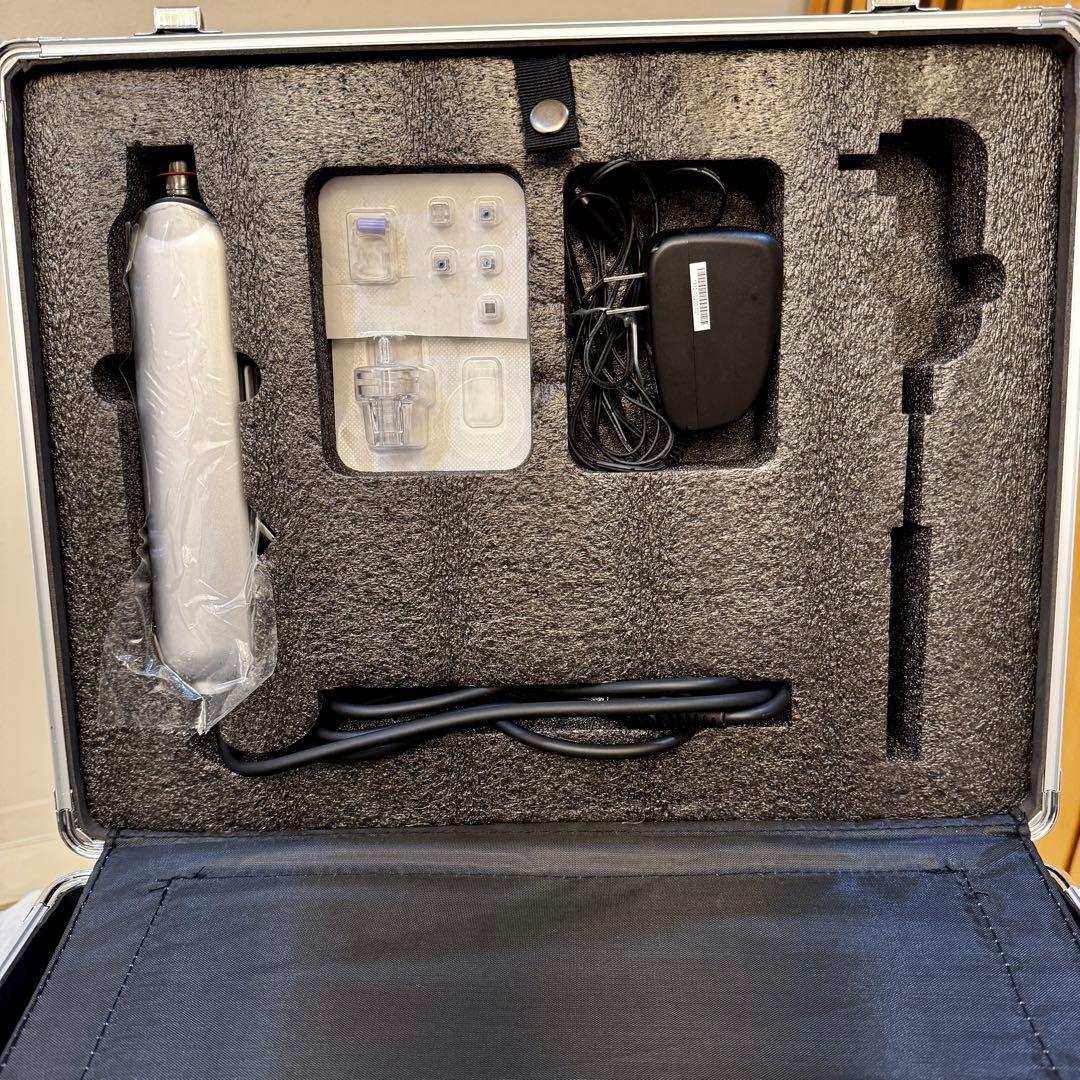 ★エステ版ポテンツァ★毛穴改善・水光肌針無メソセラピー★マイクロニードル+EMS