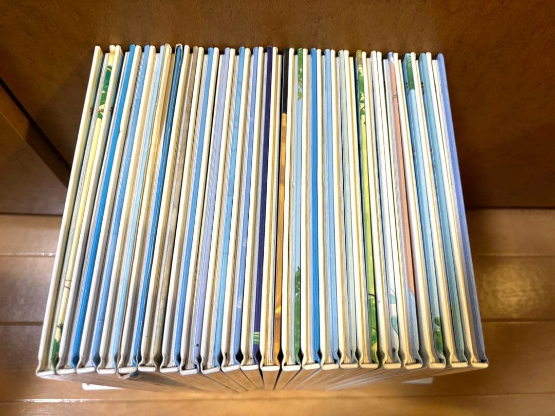 カロリーヌとゆかいな8ひき絵本22冊セット