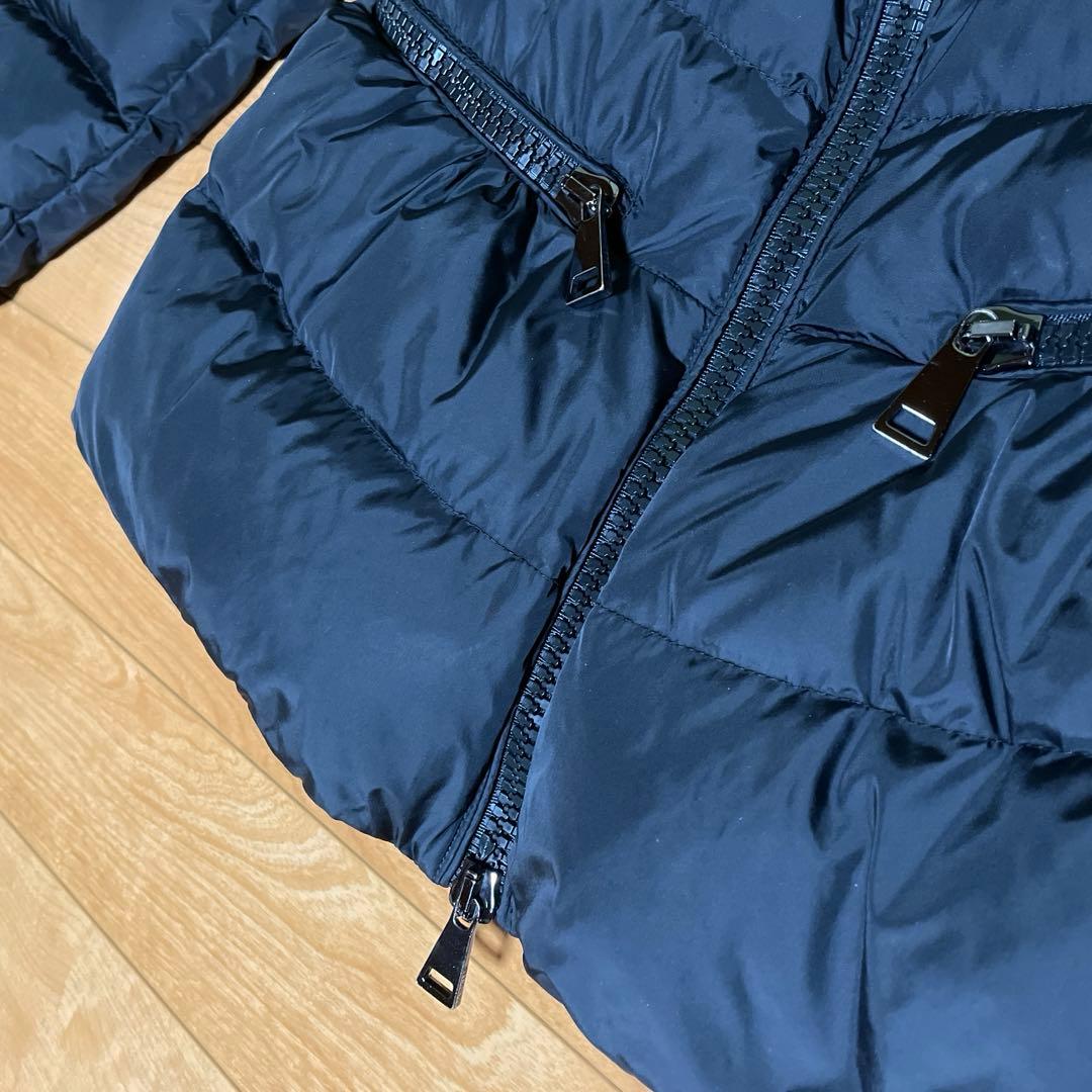 【お値下げ！】Moncler ブラック ダウンジャケット(クリーニング済み)