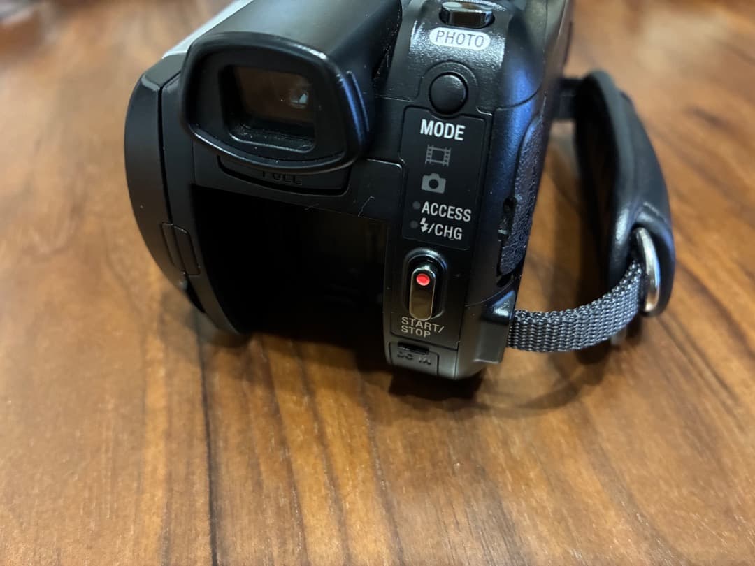 HDR-XR500V 外付けステレオマイクとバッテリーチャージャー付き