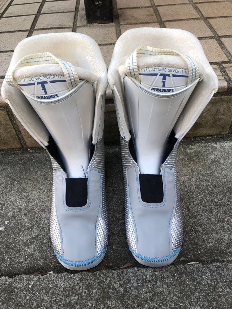 ATOMIC Hawx 85 Magna 女性用スキーブーツ