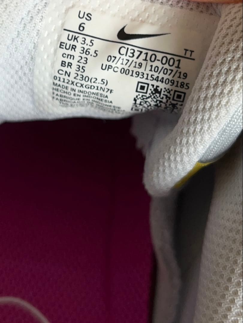 タイムセール！最大値下！★NIKE エアマックス95★白ベースのピンクカラー！